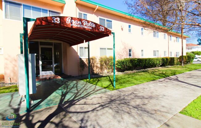 $1895 - Remodeled 1 Bedroom/1 Bathroom Downstairs Unit in Downtown San Jose
