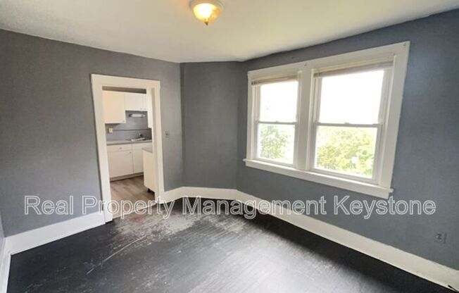 217 SPENCER AVE