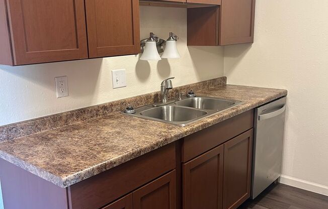 2 beds, 2 baths, 947 sqft, $1,338, Unit 3020