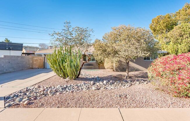 Fully Furnished 3/2 SFH in Central Phoenix