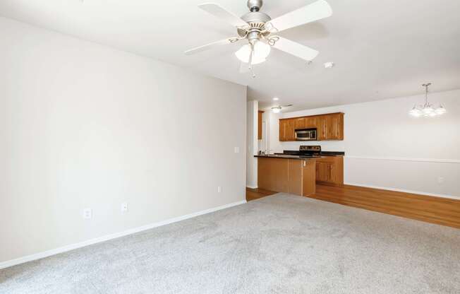 Cambridge Park Apartments 2 bed 2 bath living room