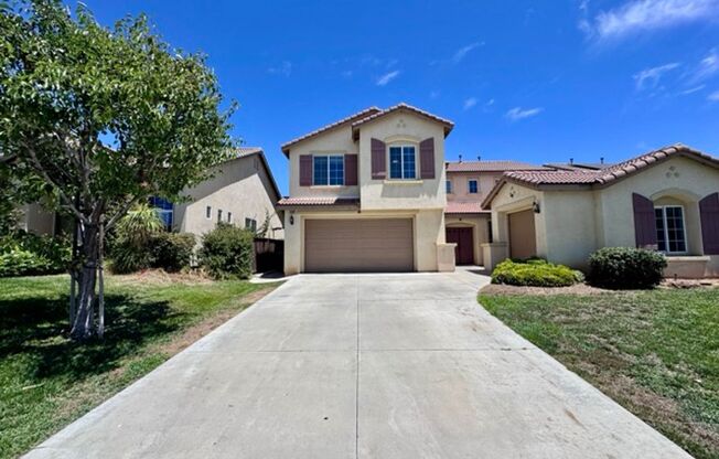 Beautiful Two Story 5 bedroom Home in the Desirable Windsong Community of Wildomar!