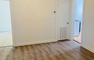 3 beds, 1 bath, $900