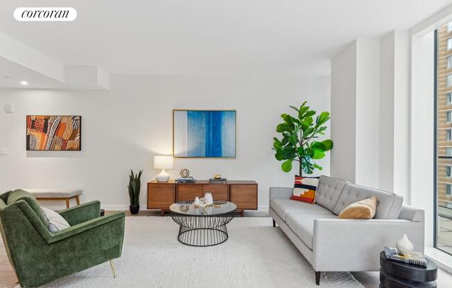505 W 43 ST