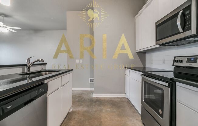 3 beds, 2.5 baths, 1,620 sqft, $1,725, Unit 4724 W. Main St.