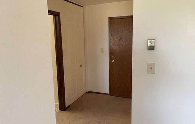 1 bed, 1 bath, $849, Unit 2129 206