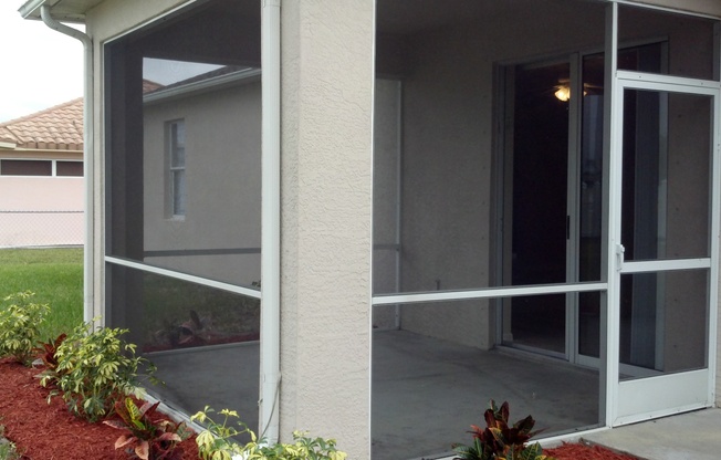 Lovely 3/2 single family home in Cape Coral