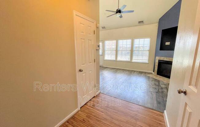 3701 BAY CRES