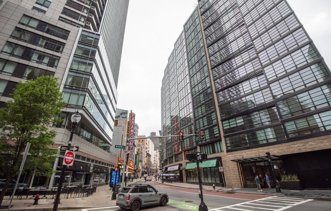 1 bed, 1 bath, 855 sqft, $4,650, Unit 6F