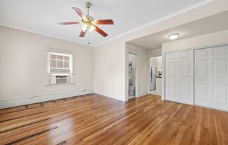1611 Schrader Apartments (#810)