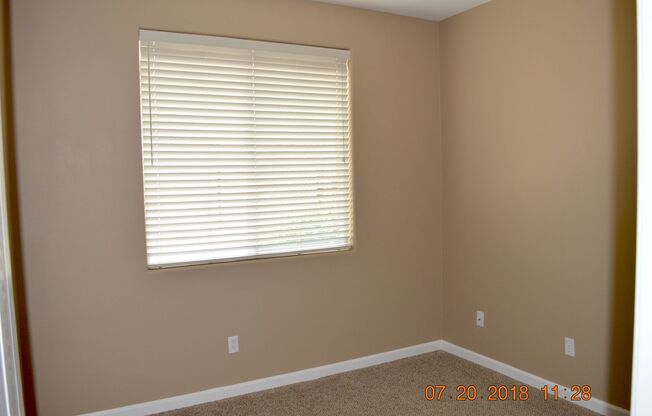 Beautiful 2 Bedroom 2 Bath Duplex at the end of cul-de-sac in Sparks.