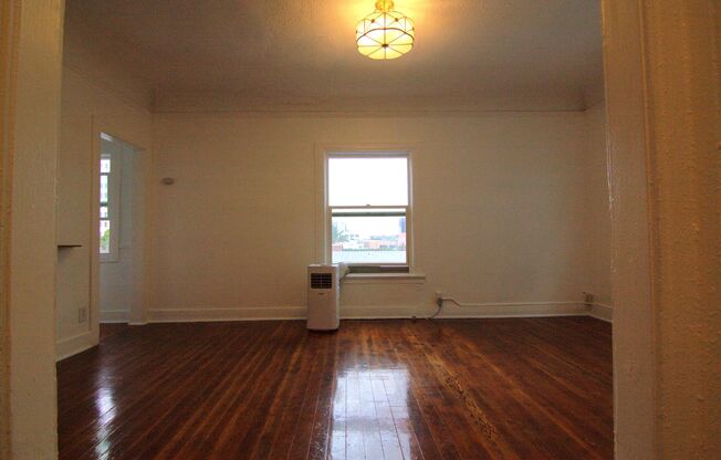 Studio, 1 bath, 450 sqft, $1,745, Unit Unit #209