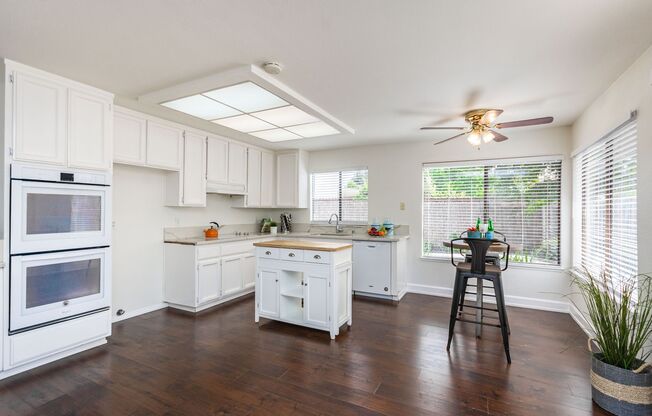 Pocket 3 Bedroom plus Den 2 Bath Home