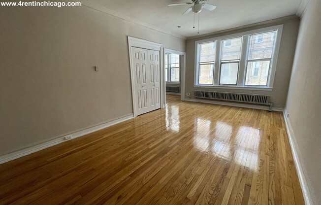 1363 W ESTES AVE