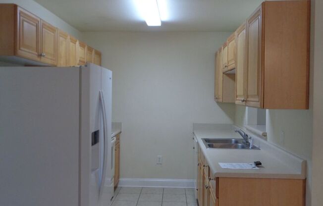 3 beds, 2 baths, $1,650