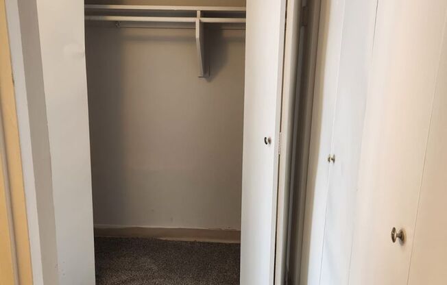 1 bed, 1 bath, 670 sqft, $1,450, Unit 6906-A2