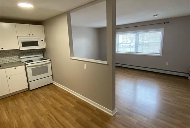 1 bed, 1 bath, 550 sqft, $1,800, Unit 6