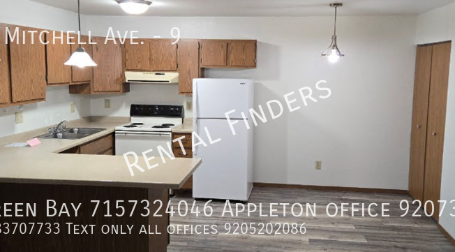 109 E MITCHELL AVE
