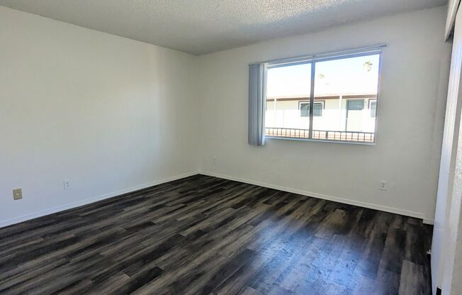 2 beds, 1 bath, 825 sqft, $975, Unit 210