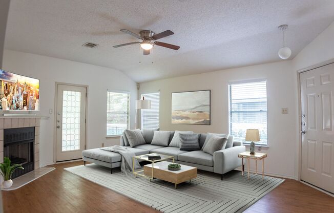 South Austin 3-bedroom/2-bath Home Reduced for quick move in!