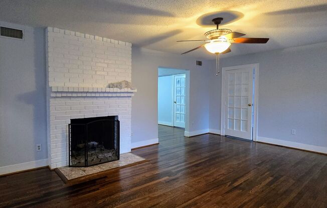 3 BED 1.5 BATH HOME NEAR TCU!