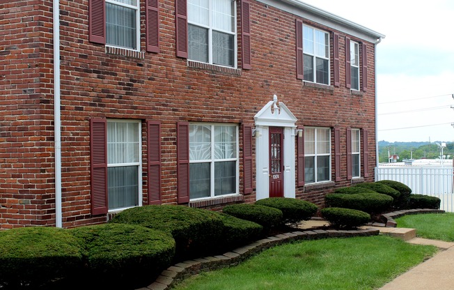 Welcome to Orchard Park Apartments