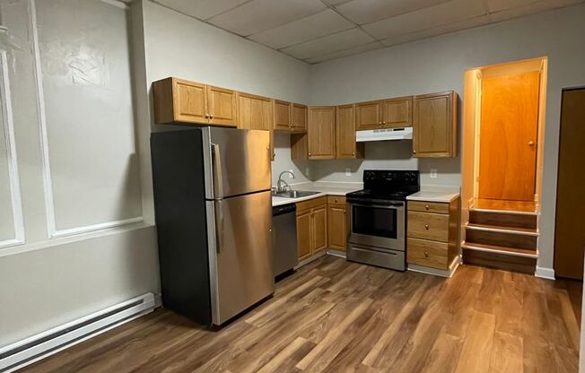 1 bed, 1 bath, $1,599, Unit B3