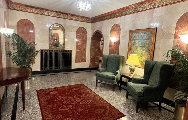 1 bed, 1 bath, 700 sqft, $1,985, Unit 429-402