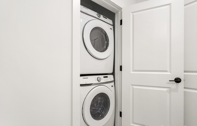 Studio, 1 bath, 440 sqft, $2,050, Unit 509