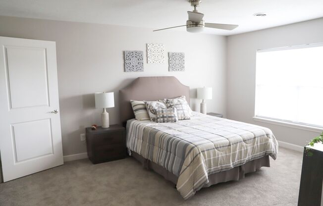 2 beds, 2 baths, 1,304 sqft, $2,125