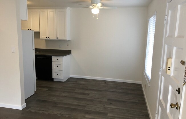 1 bed, 1 bath, $1,900, Unit 11