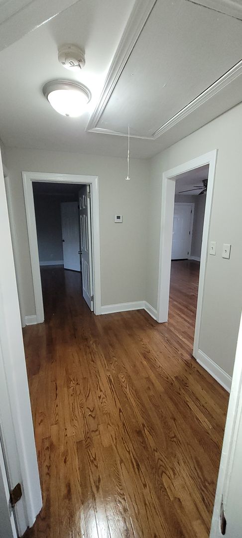 3 beds, 1 bath, $1,350