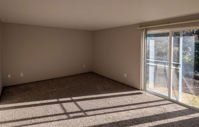 2 beds, 2 baths, 950 sqft, $1,350, Unit 23
