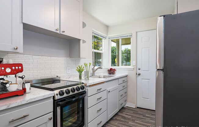 Hawthorne Court Apartments