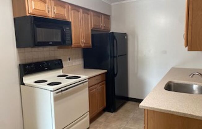 1 bed, 1 bath, 780 sqft, $1,350, Unit Unit 501