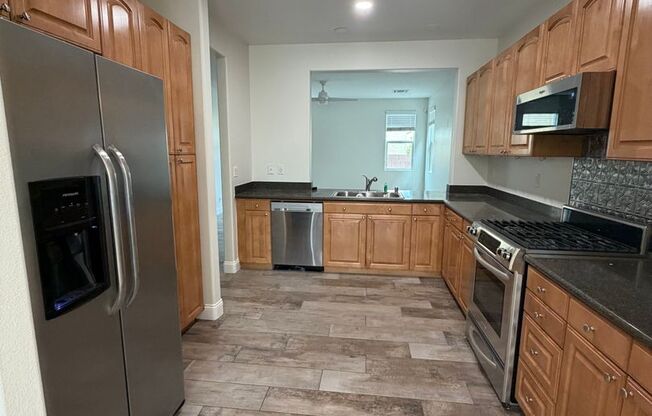 4 beds, 3 baths, $2,295