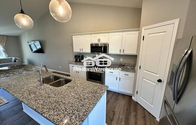 2115 120 AVE NE