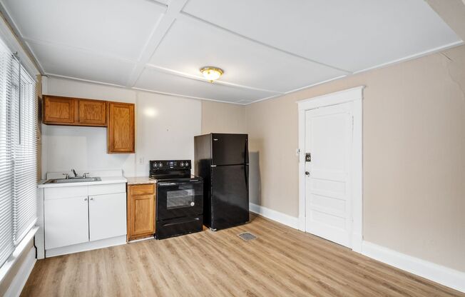 Studio Apartment in St. Charles for Highly Affordable Rate! (MOVE IN SPECIAL)