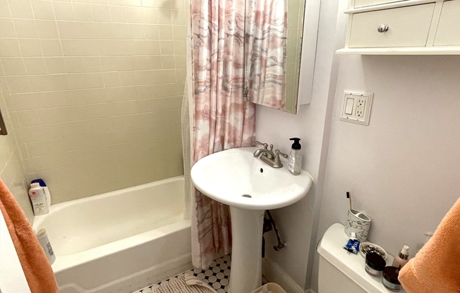 30 Peterborough St Apt B