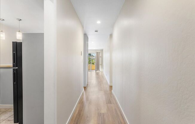 528 Merritt Ave #303 -  1 Bedroom | 1 Bath | 850 sq ft