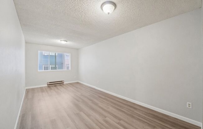 2 beds, 1 bath, 687 sqft, $1,950, Unit A404