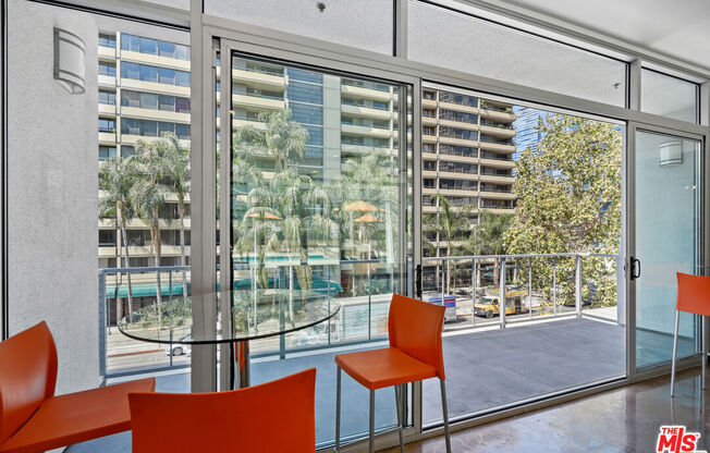 1 bed, 1 bath, 820 sqft, $2,950, Unit 731