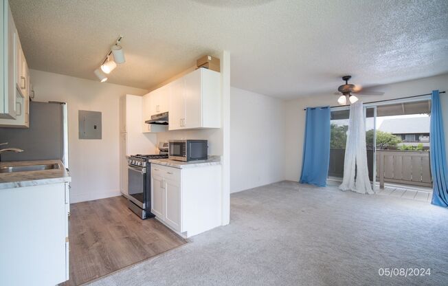 2 BD/1.5 BA Apartment in Ewa Beach with 2 Assigned Parking Spaces