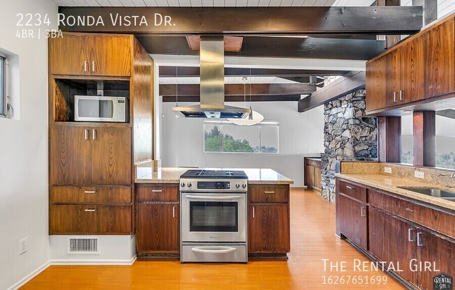 2234 RONDA VIS DR