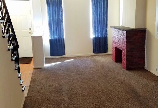 2 beds, 1 bath, $1,400