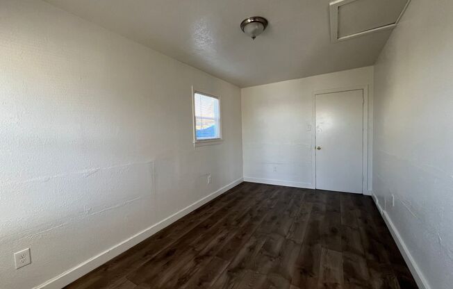 3 beds, 1 bath, $1,300