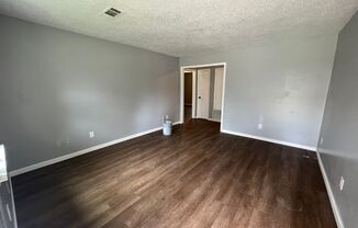 2 beds, 1 bath, $900, Unit 426A