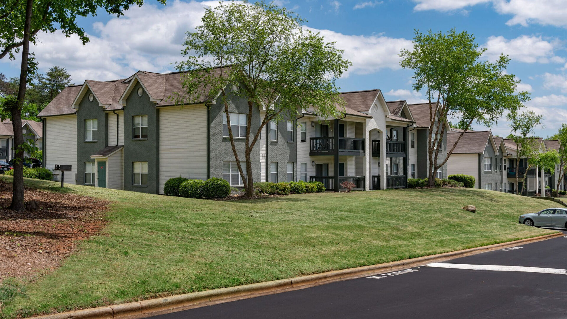 The Weathersby at Station Circle