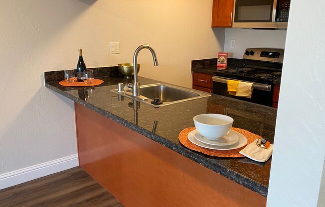 1 bed, 1 bath, $2,395, Unit 409