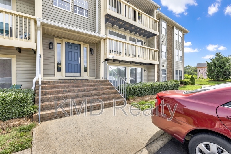 1624 Arlyn Circle Unit G